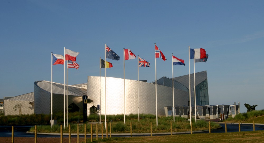 Centre Juno Beach : conférence par les Muséales de Tourouvre en Normandie et dictée francophone par l'association Calvados Quebec basée à Caen